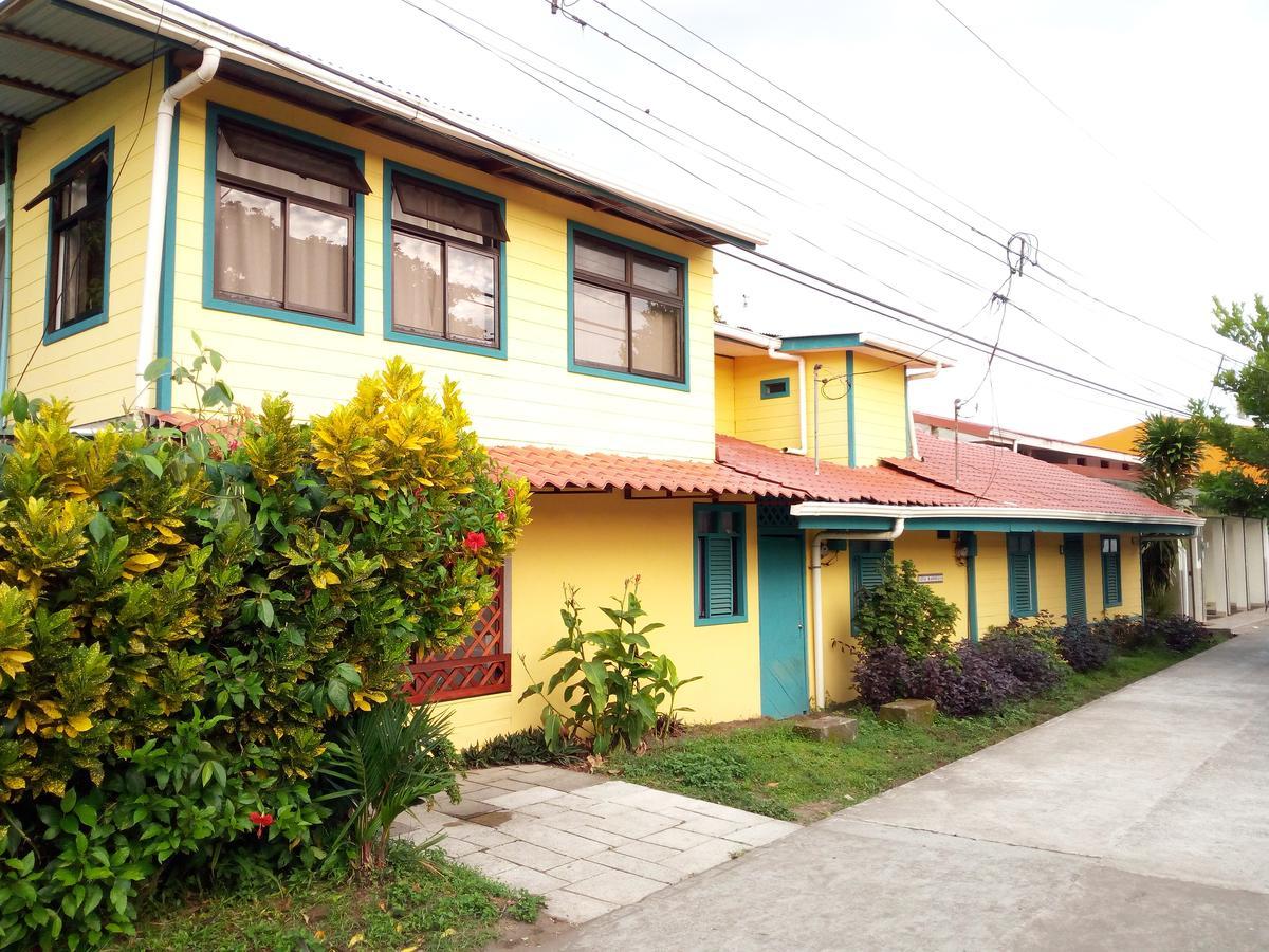 托尔图格罗Casa Marbella别墅 外观 照片