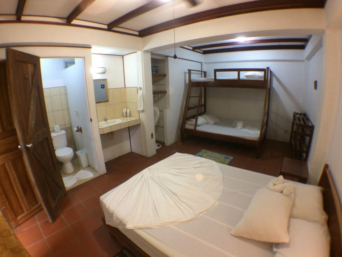 托尔图格罗Casa Marbella别墅 外观 照片